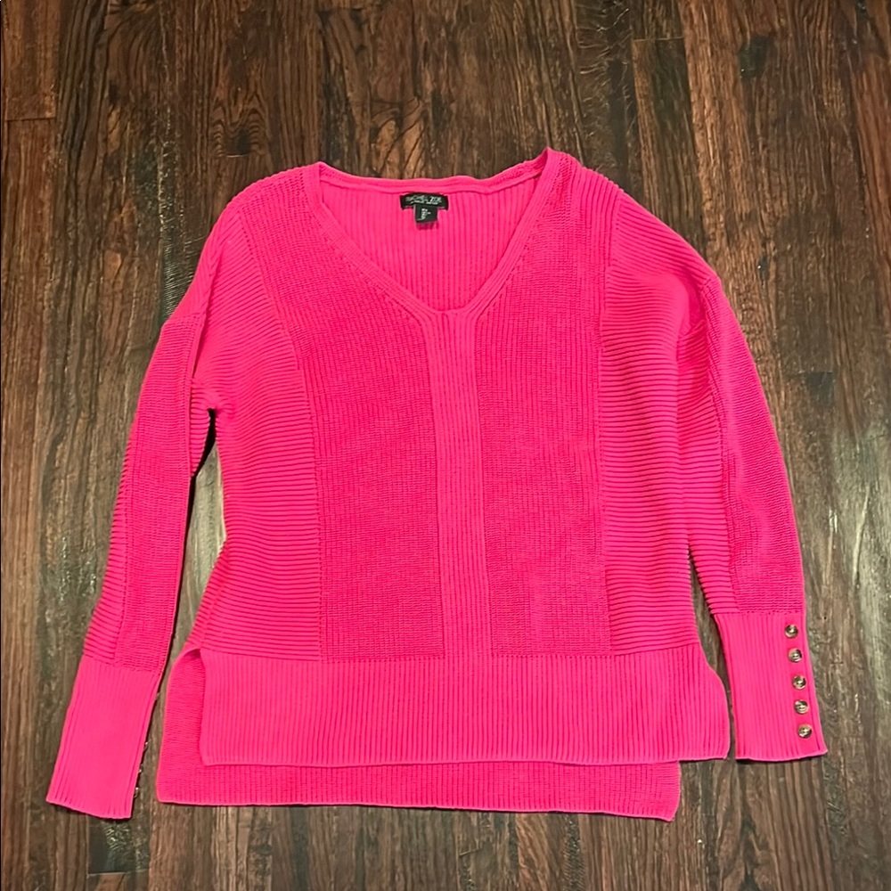 Rachel Zoe bright pink v neck sweater with button sleeve, large, never worn